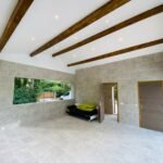 Plafond entre les poutres